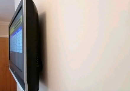Photo of free Panasonic Viera 32" TV (Isle of Dogs E14) #4