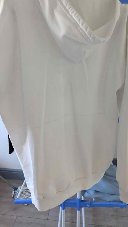Photo of free White hoodie (SE25 4HT) #3