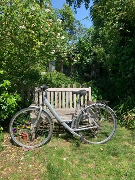 Photo of free Women’s bike (Oxford OX2) #1