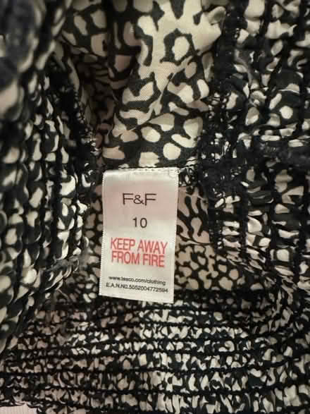 Photo of free Ladies Sleeveless Summer Top (Hemel Hempstead HP3) #3