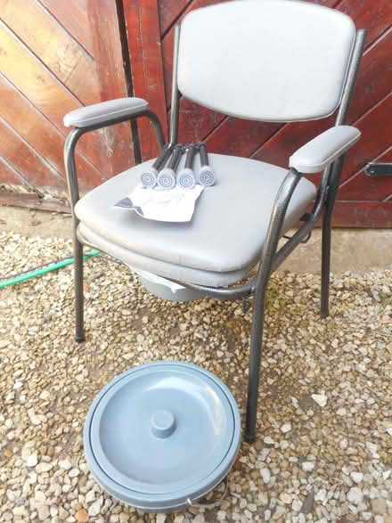 Photo of free New Commode (Patney SN10) #2