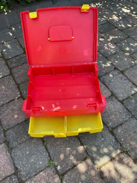 Photo of free Crayola kids arts box (Cheam SM2) #1
