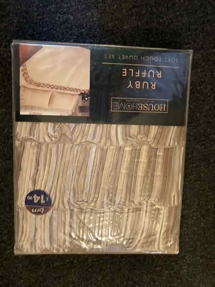 Photo of free New duvet cover (Swindon SN5) #1