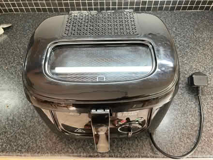 Photo of free Small Deep Fat Fryer (Lightpill GL5) #1