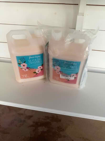 Photo of free Silica to dry flowers (BA2) #2