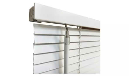 Photo of free White Venetian Blind 170cm x 160cm (Putney SW15) #3