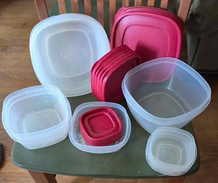 Photo of free Rubbermaid Plastic Food Storage (Elmhurst near Berens Park) #3