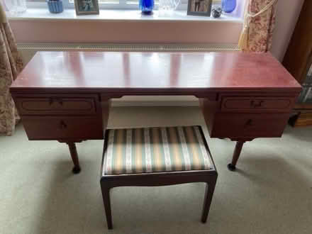 Photo of free Dressing table (GL56) #2