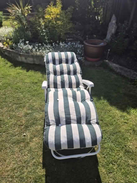 Photo of free Reclining Garden Chair (Leigh-on-Sea SS9) #2