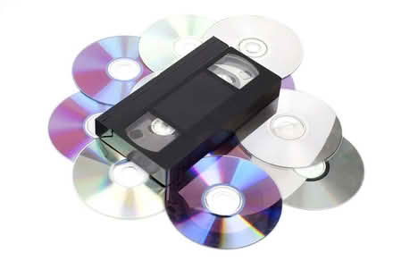 Photo of Cds, Videos, tapes, dvds and computer items (Cromer NR27) #1