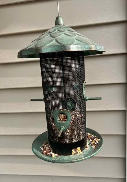 Photo of free Bird Feeder (Foster & California Ave) #1