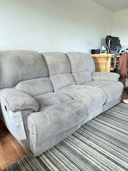 Photo of free Recliner Sofa (Thamesmead SE28) #1