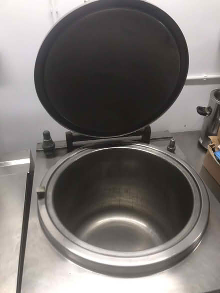 Photo of free Commercial Stainless Steel Boiling Pan/ Steam Jacket (Central Lancaster LA1) #2