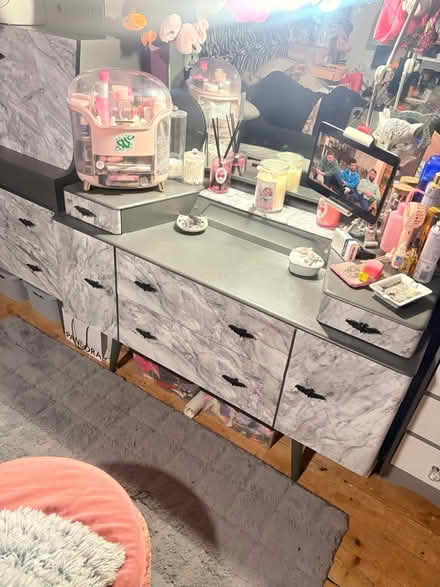 Photo of 8set of tall drawers (UB5 Northolt) #4