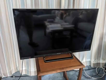Photo of free 32" Panasonic TV (Central Wokingham RG40) #1