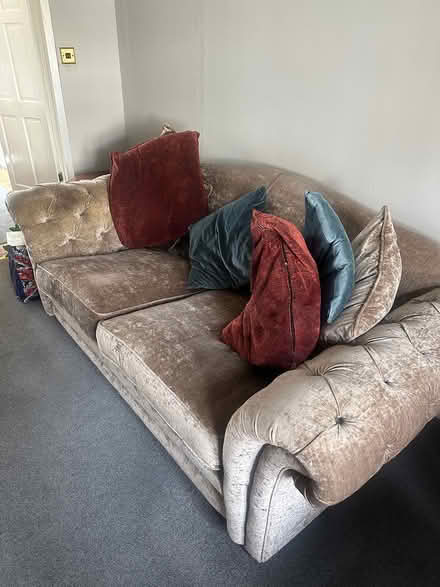 Photo of free Sofa (Se9 1ng) #3