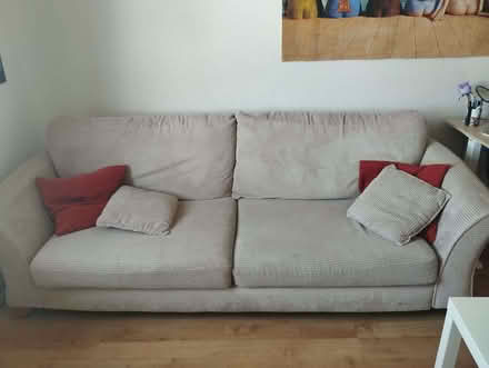 Photo of free Sofa, Chairs and table (Ealing W5) #2