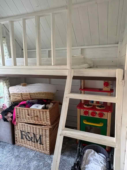 Photo of free Wendy House (Shipton-under-Wychwood OX76EA) #3
