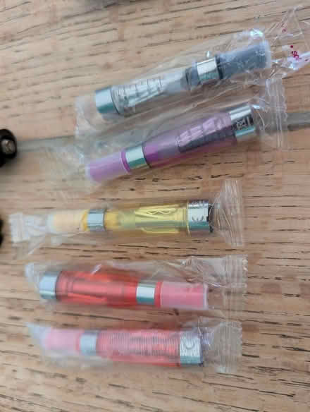 Photo of free Rechargeable refillable vape pens (Handsworth B21) #3