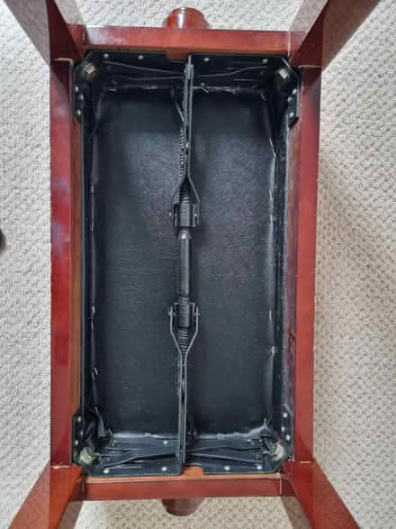 Photo of free Roland adjustable piano stool (Tunbridge Wells) #4