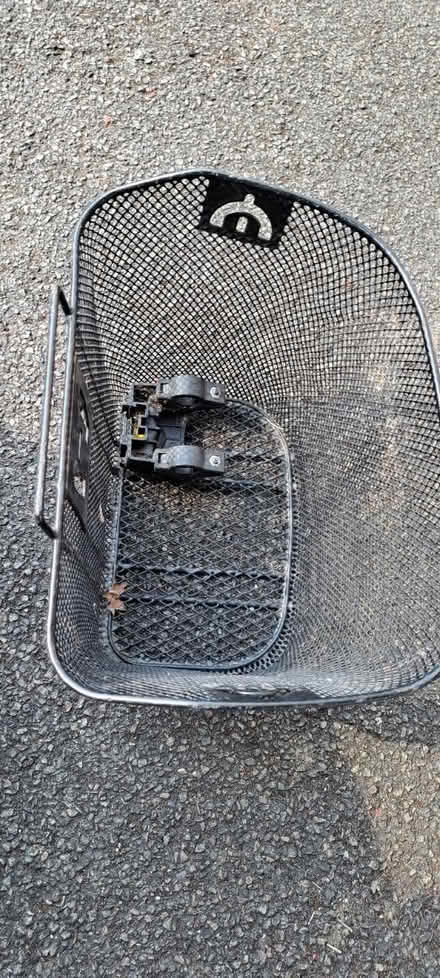 Photo of free Bike basket (OX14 off Colwell Drive) #1