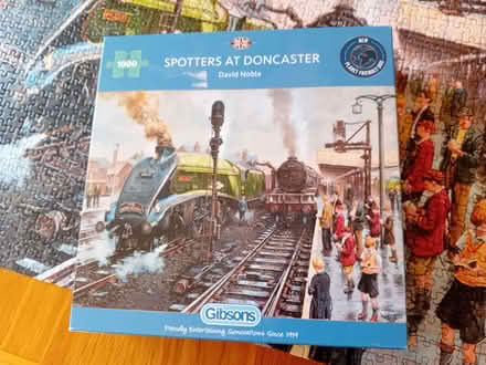 Photo of free 1000 Piece Jigsaw (Easthampstead RG12) #1