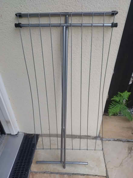 Photo of free Flat clothes horse (Kilmacanogue /D 8, flexible) #3