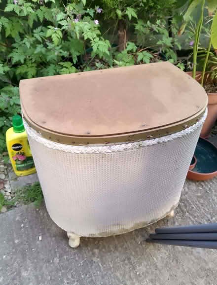Photo of free Storage box/seat (Minchery Farm OX4) #1