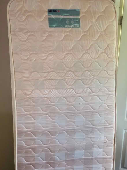 Photo of free Single mattress (Bd20) #1