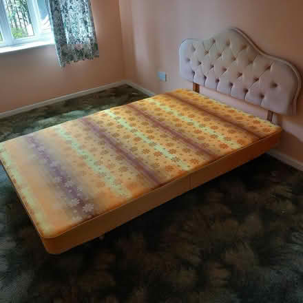 Photo of free Bed, Queen size (Farnham Surrey gu9) #1