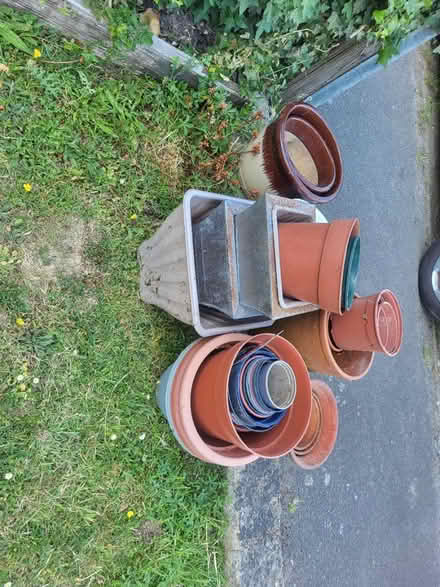 Photo of free Plant pots (High Wycombe HP13) #1