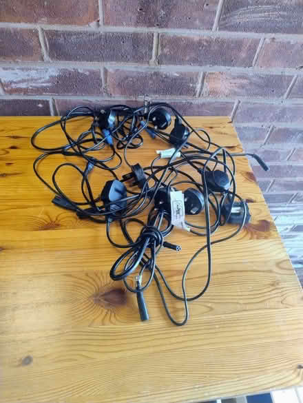 Photo of free Figure eight mains cables (Stretford M32) #1