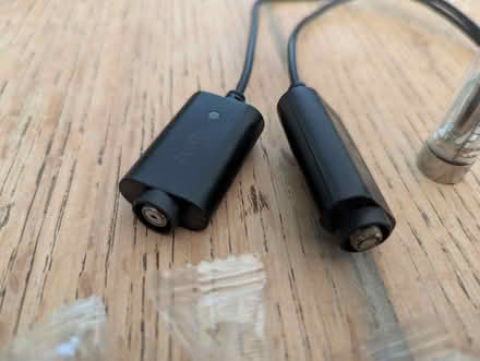 Photo of free Rechargeable refillable vape pens (Handsworth B21) #2