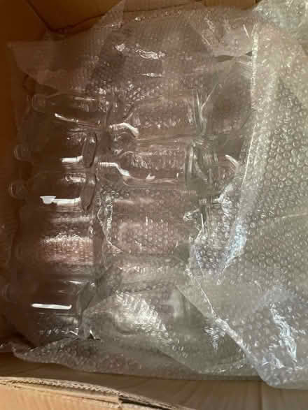 Photo of free Box of 100ml glass bottles with lids (Surbiton KT6) #2