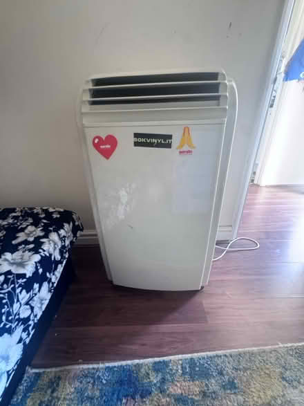 Photo of free Air Con / Fan Unit (TW2) #1