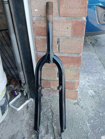 Photo of free 24 inch wheel bike fork (Dovecote BS37) #1