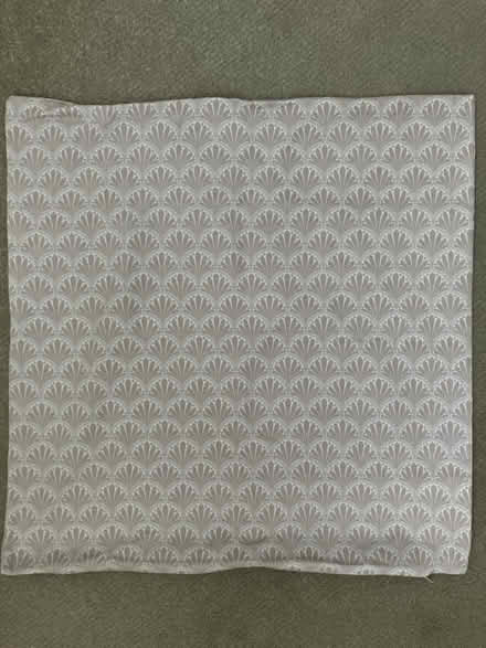Photo of free Cushion cover 50x50 cm (Tetbury) #1