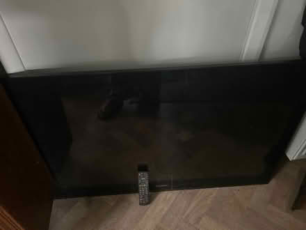 Photo of free Flatscreen smart TV (Northmoor OX29) #1