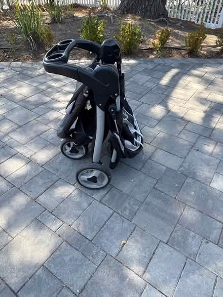 Photo of free Stroller (Hillsborough (near 92 and 280)) #2