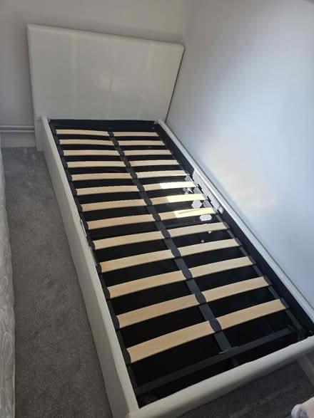 Photo of free Single ottoman bed & mattress (IP32) #2