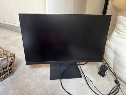 Photo of free 2 monitors with arm for holding both together (Rodington SY4) #1