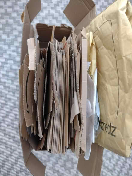 Photo of free Card and padded envelopes (Hale WA15) #1