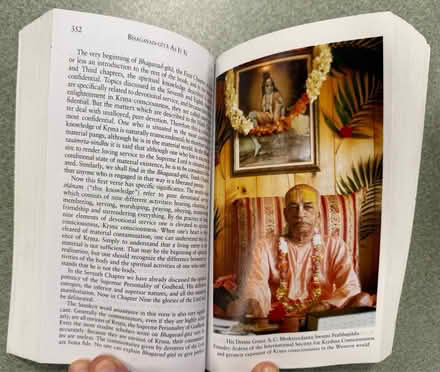 Photo of free “Bhagavad Gita As It Is” paperback (1075 Valencia Avenue) #2