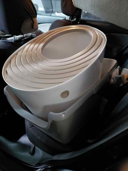 Photo of free Large litterboxes (2) (Northern va) #1