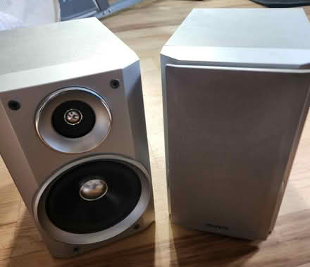 Photo of free (2) Bookshelf Speakers (Landing) #1