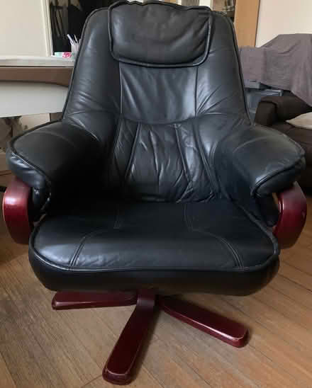 Photo of free Black, leather swivel armchair (Eltham SE9) #1