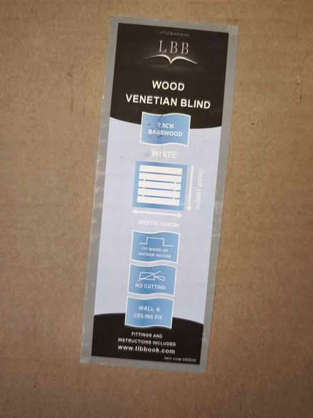 Photo of free White Venetian Blind 160cm x 160cm (Putney SW15) #3