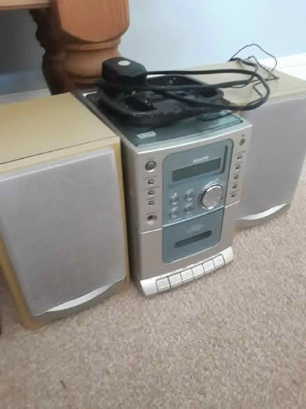 Photo of free Sanyo midi system (Ashbourne DE6) #1