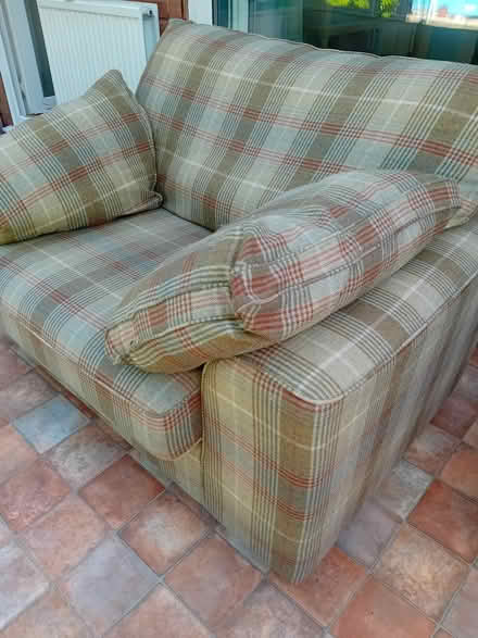 Photo of free Cuddle chair (Po77su) #2