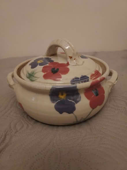 Photo of free Decorative casserole dish (Kilmacanogue /D 8, flexible) #1